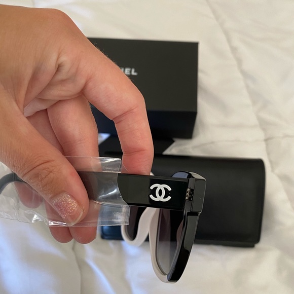 SOLD - Picture 3 of 7